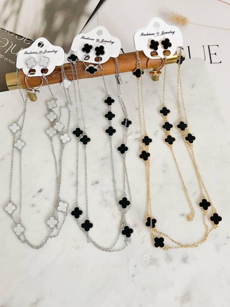 Clover Leaf Necklace